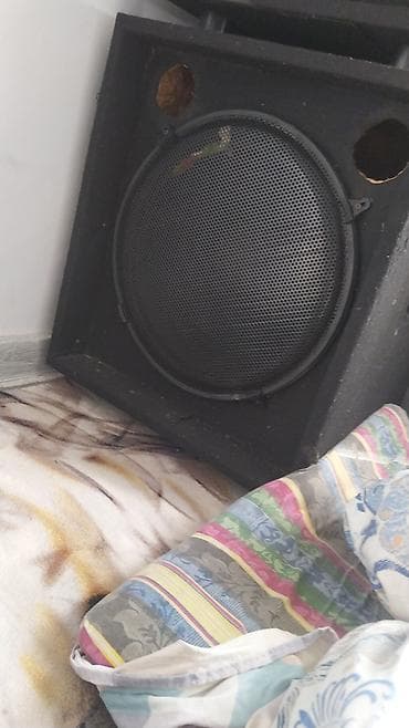 динамик для сабвуфера: Сабвуфер в корпусе - Форм-фактор: напольный/корпусной сабвуфер в — 1