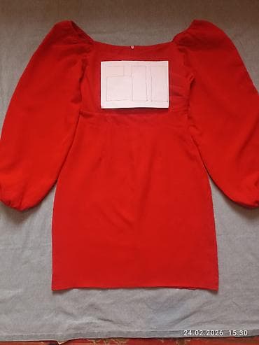 заказ девушек: Женские платья — 4 модели 1) Платье мини, ярко‑красное - Прямой — 1