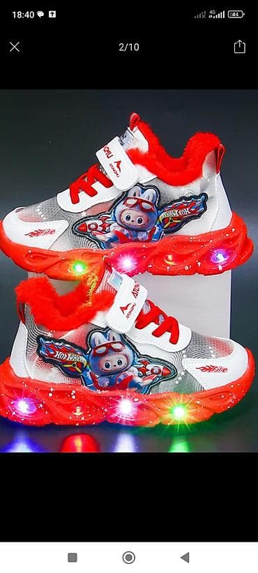 Детская обувь — несколько моделей на выбор: 1) Кроссовки с подсветкой