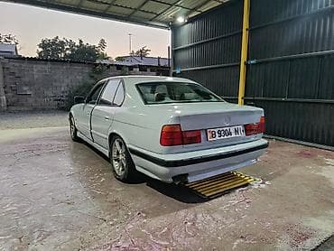 мото хонда: BMW 5 series: 1992 г., 2 л, Механика, Бензин, Седан — 6