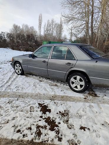bmw 3 серия: Mercedes-Benz W124: 1992 г., 3 л, Механика, Бензин, Седан — 5