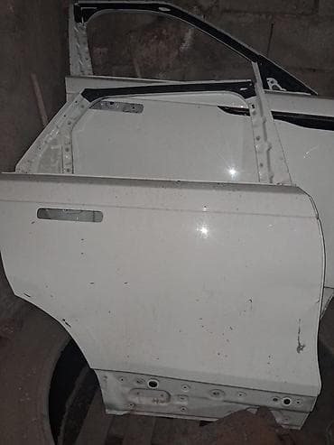 витражное стекло: Дверь Задняя правая Land Rover — 1