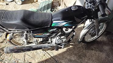70 сом: Honda CG125 Год выпуска: 2023 Объем: 125 см³ Пробег: 6205 км Вес: ~100 — 4