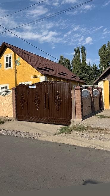Продаётся дом в отличной локации первая линия, самый центр Сокулука