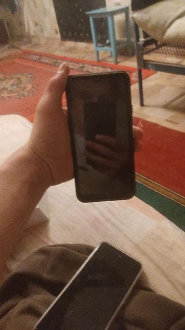 дисплей redmi note 11: Смартфон с экраном ~6.2–6.5", каплевидным вырезом под фронтальную — 4