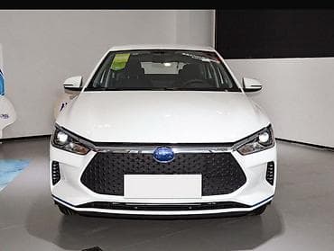 sonata 2017: BYD E2: 2021 г., Электромобиль, Хэтчбэк — 1