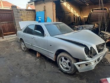 от w210: Разбор Mercedes-Benz E-Class W210 (седан, дорестайлинг, серебристый — 1
