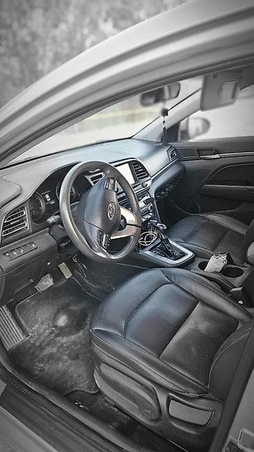 6 мес: Hyundai Elantra: 2020 г., 1.6 л, Автомат, Бензин, Седан — 6