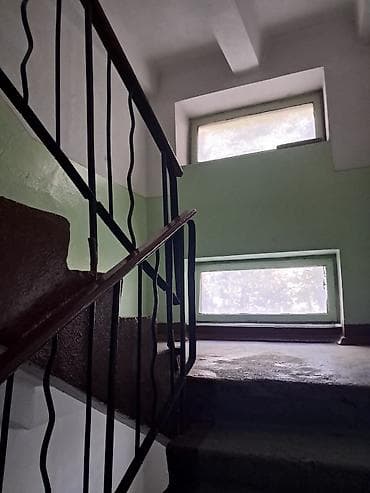 1 комната, 32 м², Аламединский рынок / базар Индивидуалка, 3 этаж, Старый ремонт — 4