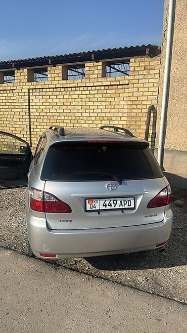 водная техника: Toyota Avensis Verso: 2003 г., 2 л, Ручные, Бензин, Универсал — 8