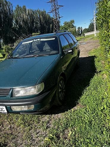 Volkswagen Passat Variant: 1995 г., 1.8 л, Кол менен иштөөчү, Бензин, Универсал — 2