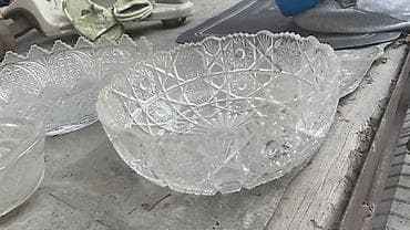 чугунная казан: Набор винтажного гранёного стекла/хрусталя Состав: - 3 салатницы/вазы — 2