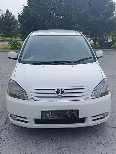 Toyota Ipsum: 2003 г., 2.4 л, Автомат, Бензин, Универсал — 1