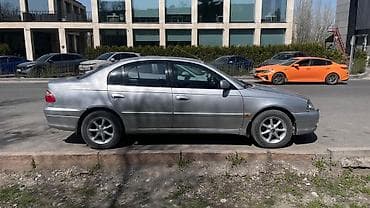 e60 m5: Toyota Avensis: 2001 г., 2 л, Автомат, Бензин, Седан — 3
