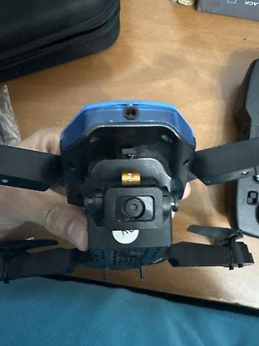 ОДНО КРЫЛО НЕ РАБОЧЕЕ Квадрокоптер HD Camera UAV (модель F18 PRO)