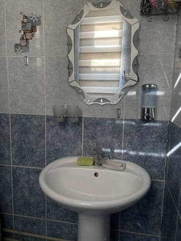 Үй сатып алам: 100 м², 4 бөлмө, Унаа токтотуучу жай, Амбардык, Жертөлө, ороо — 10