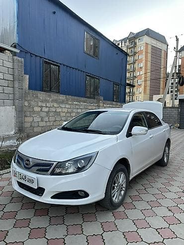 BYD E5: 2018 г., Автомат, Электромобиль, Седан