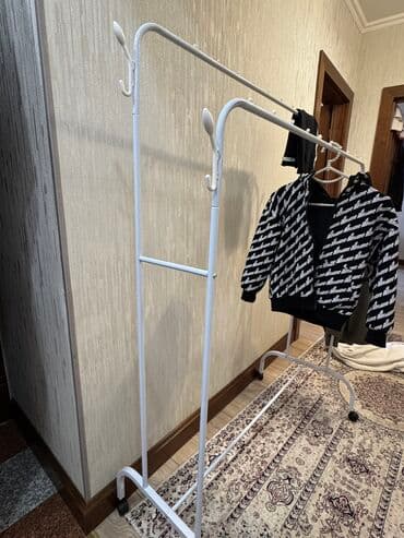 продаю столик: Кранштэйн — 1