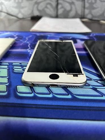 ipad mini 2: Лот: 4 смартфона для запчастей/восстановления айфон 6 и 8 раньше — 8