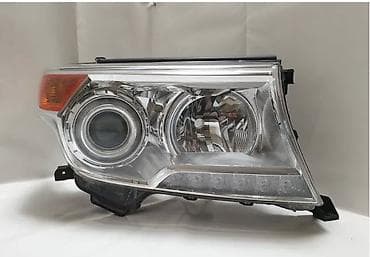 Передняя левая фара Toyota