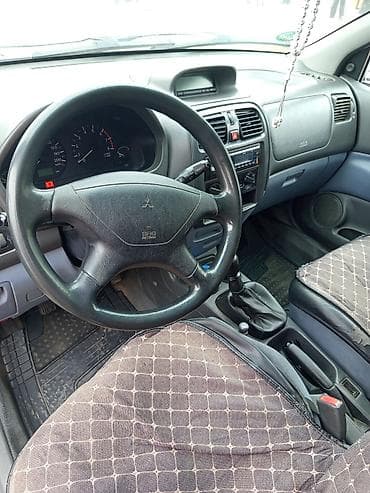 mitsubishi airtrack: Mitsubishi Space Star: 2000 г., Механика, Бензин, Минивэн — 3