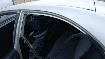 запчасти опель фронтера а: Toyota Avensis: 2003 г., 2 л, Механика, Бензиновая, Хэтчбэк — 13