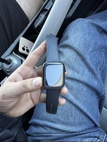 ipad 8th: Срочно Apple Watch SE 44 мм — чёрный алюминий + чёрный силиконовый — 2