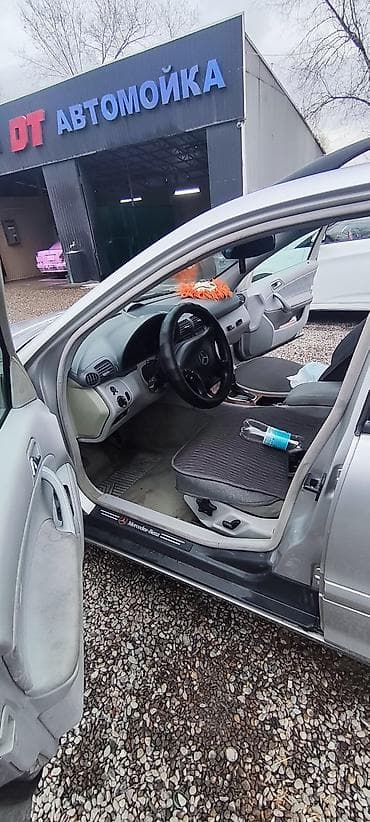 e32 bmw: Mercedes-Benz C-Class: 2002 г., 1.8 л, Автомат, Универсал — 4