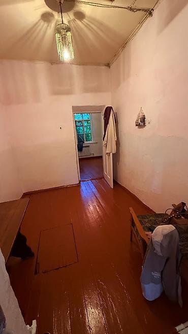 васток 5 дом: Продается 1 комнатный дом барачного типа. По адресу Веселый переулок — 2