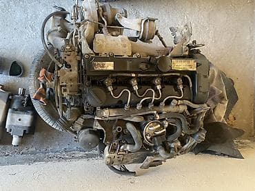 Дизельный двигатель в сборе для легкового автомобиля. Основные