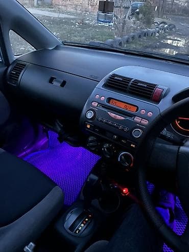 замок на фит: Honda Fit: 2003 г., 1.5 л, Автомат, Бензин, Хэтчбэк — 2