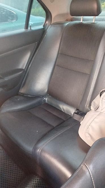 one stop: Honda Accord: 2004 г., 2 л, Типтроник, Бензин, Седан — 8