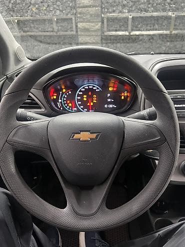 mazda cronos: Chevrolet Spark: 2019 г., 1 л, Вариатор, Бензин, Хэтчбэк — 8