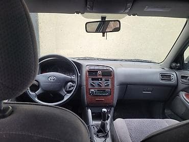 dodge caliber: Toyota Avensis: 2000 г., 1.6 л, Ручные, Бензин, Универсал — 5