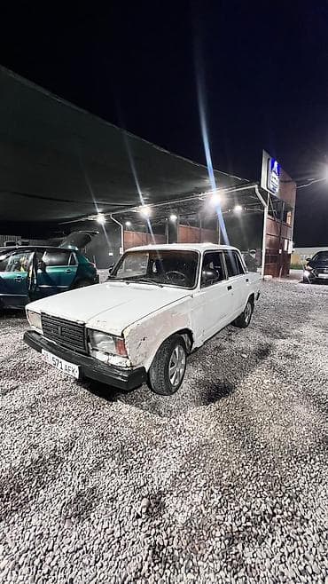 машины с российскими номерами: ВАЗ (ЛАДА) 2107: 1988 г., 1.6 л, Механика, Седан — 4