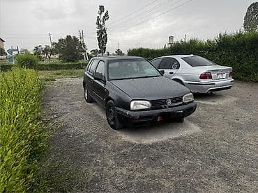Унаа: Volkswagen Golf: 1993 г., 1.8 л, Кол менен иштөөчү, Бензин, Хетчбек — 4