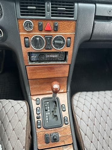 мерседес тягач: Mercedes-Benz E-Class: 1998 г., 3.2 л, Автомат, Газ, Седан — 8