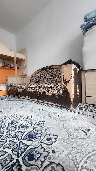 раскладные диваны бу: Прямой диван, Б/у — 3