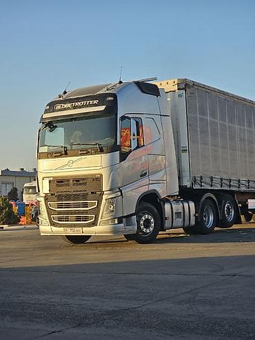 шторка 210: Тягач, Volvo, 2016 г., Тентованный — 3