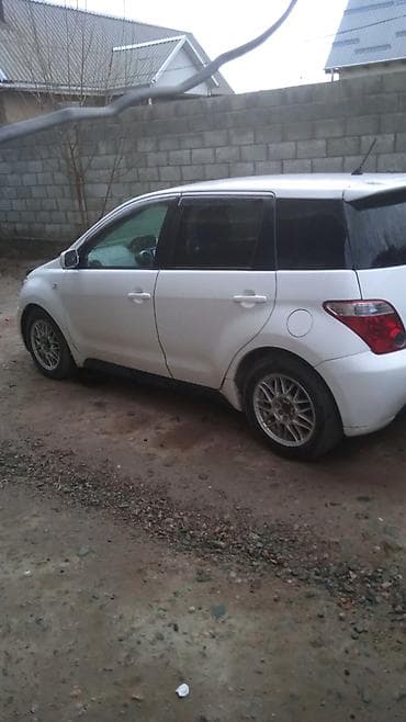 Toyota Ist: 2002 г., 1.3 л, Автомат, Бензин, Хэтчбэк at lalafo.kg Toyota Ist: 2002 г., 1.3 л, Автомат, Бензин, Хэтчбэк