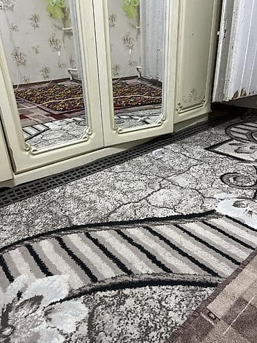 12 мкр дк нын жанынан комната берилет кыздарга at lalafo.kg 12 мкр дк нын жанынан комната берилет кыздарга