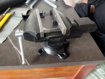 органайзер для бижутерии: Слесарные тиски настольные с наковальней и поворотным основанием — 3