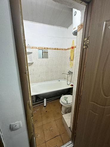 тынчтык ж м: Сдается 1 комнатная квартира в Киркомстроме. На 4 этаже. Рядом есть — 6