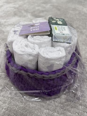 Манеждер: Подарочный набор для новорождённого в вязаной корзинке - Состав — 3