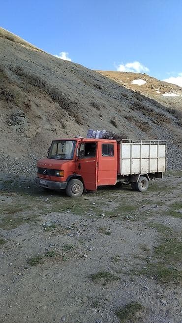 bmw 530d: Грузовик, Mercedes-Benz, Дубль, 3 т, Б/у — 1