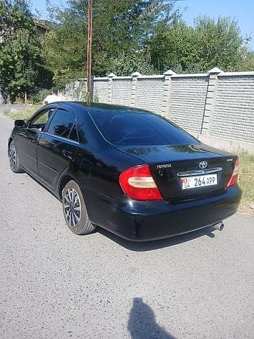 задний вид фит: Toyota Camry: 2002 г., 2.4 л, Автомат, Бензин, Седан — 4