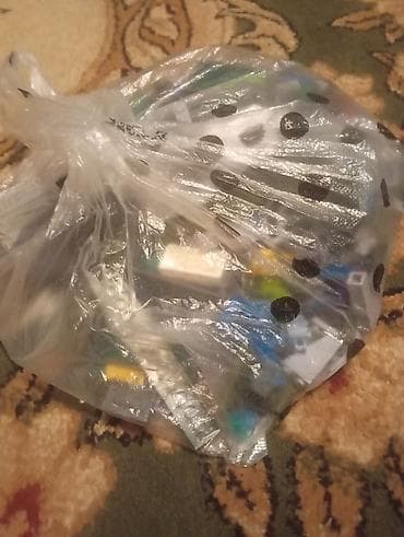 уплотнитель дверей: Сборная партия деталей конструктора LEGO (не набор, а россыпь). В — 2