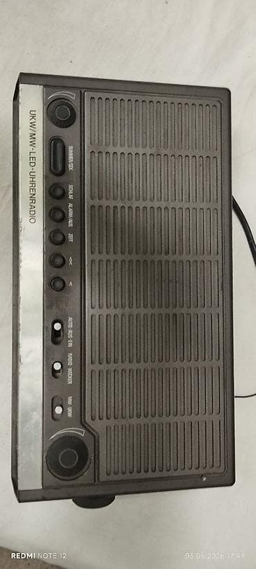 Часы для дома: Ретро радиобудильник iGu UKW/MW-LED-UHRENRADIO Германия - — 4