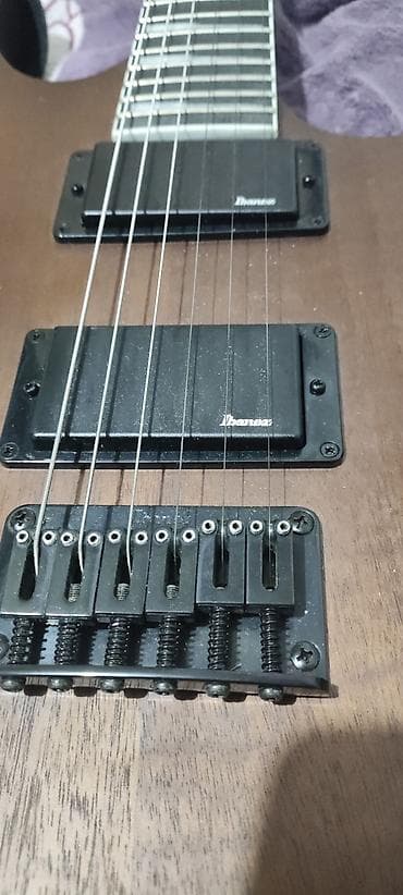 замена струн: Электрогитара Ibanez GIO GRG (серия GRG) - Тип: 6-струнная — 4