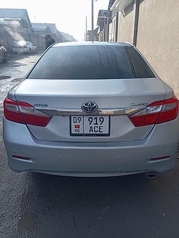 авто машину: Toyota Camry: 2012 г., Автомат, Бензин, Седан — 4